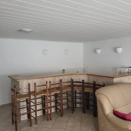 Apartment Schoene Unterkunft Mit Whirpool Nahe Phantasialand Weilerswist